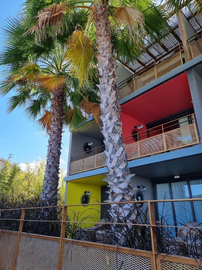 Dina Morgabine Saint Gilles Hotel Exterior photo